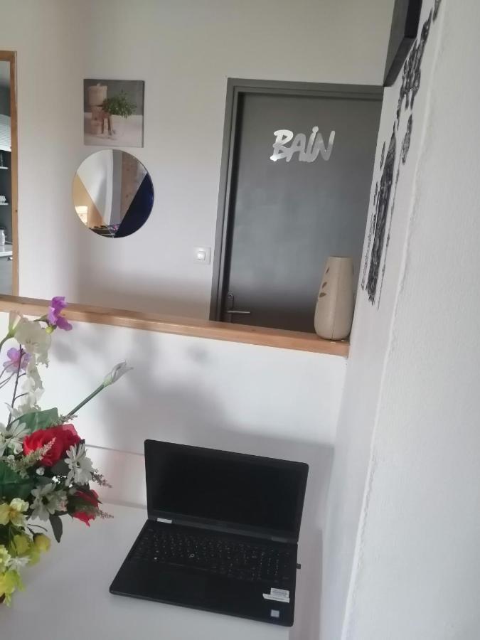 Chambre Dans Appartement A Niort Eksteriør bilde