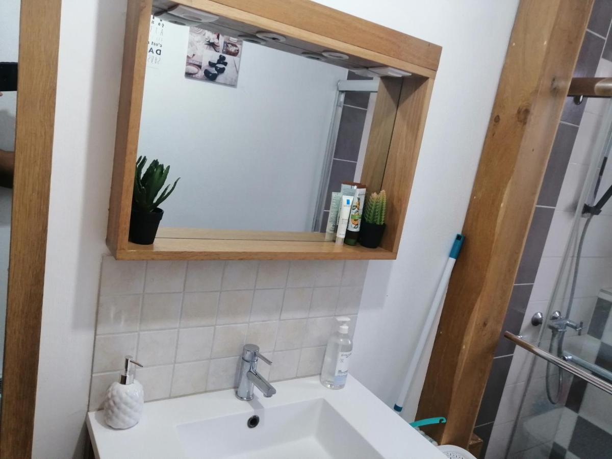 Chambre Dans Appartement A Niort Eksteriør bilde